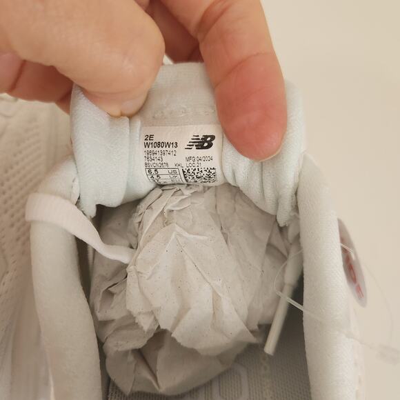 New Balance Women's Fresh Foam X 1080 V13 Running Shoe, White/, 6.5 wide - Picture 7 of 10